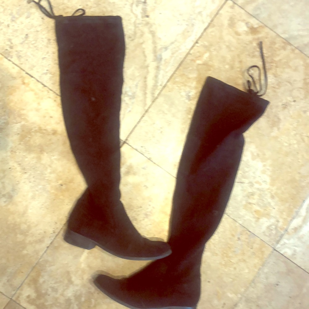 Thigh boots